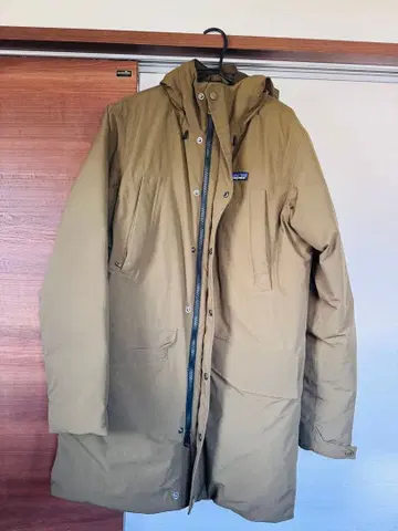 Patagonia 남성용 시티 스톰 후드티 S 사이즈