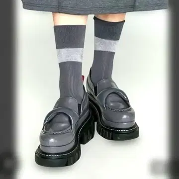 UN3D. 로퍼 그레이 38 통굽 트랙 밑창 모드