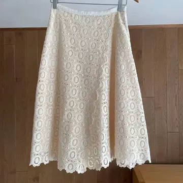 드로어(Drawer) 안감 실크 자수 플라워 레이스 플레어 스커트