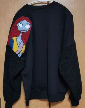 나이트메어 샐리 손잡이 트레이닝복