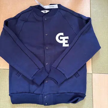 네이비 맨투맨 바시티 자켓