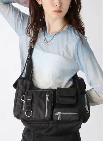 멀티 포켓 원 숄더 bag
