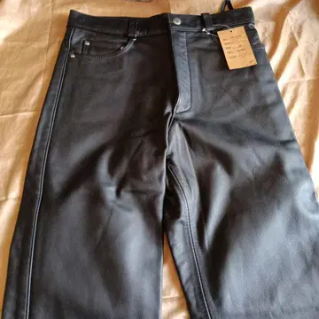 새상품 소가죽 블랙 매트 바지 허리 72cm