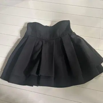 미셸 마카롱 슬림 레그 스커트 블랙 XS 사이즈