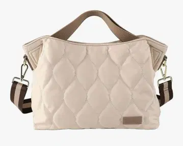 리즈 데이즈 베이지 퀼팅 숄더백
