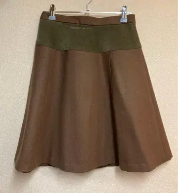 빔즈 하트 스커트 브라운 울 미사용