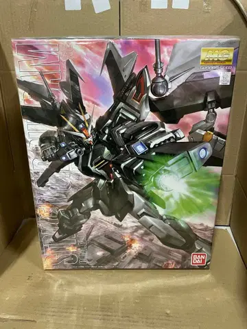 MG 1/100 GAT-X105E 스트라이크 느와르 건담