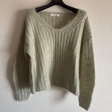 DOU DOU 담은 그린 V넥 니트 스웨터