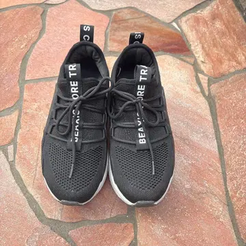 BEAX 블랙 스니커즈 S사이즈