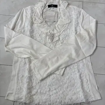 사엘라 프릴 긴팔 상의 M 사이즈 화이트