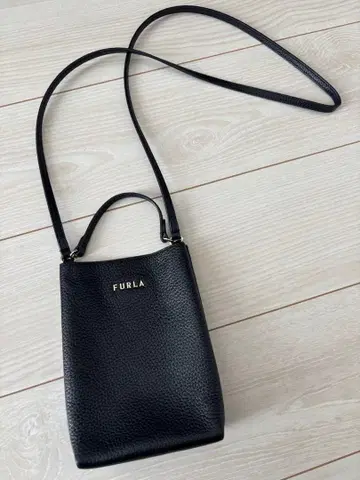 훌라 FURLA 스마트폰 숄더 미니백 숄더