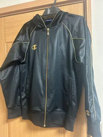 Champion MJASPO 블랙 자켓