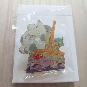 하모니 인 컬러 베이맥스 핀 배지