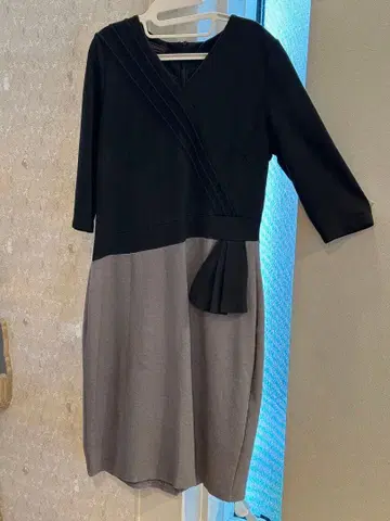 BEST CHOICE 카슈쿨풍 무릎 기장 원피스 블랙 그레이