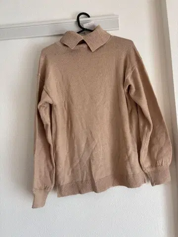 빔즈 니트 긴팔