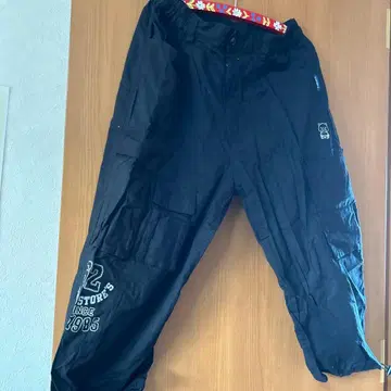 52 DRUGSTORE'S 블랙 워크 팬츠