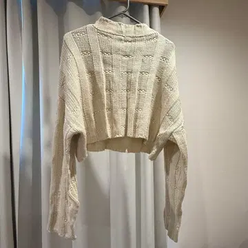 링크스 스트라이프 크롭 니트