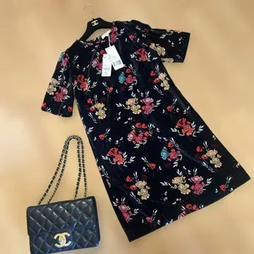 derhy 벨로아 소재 플라워 무늬 원피스