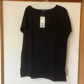 UNTITLED 언타이틀 티셔츠