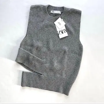 [ 새상품급 ] ZARA 울 블렌드 니트 베스트 컷 아웃