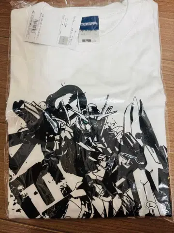 수성의 마녀 T셔츠 L 사이즈 화이트