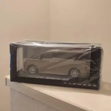 1/30 신형 알파드 다이캐스트제 미니카 (프레셔스 레오 블론드)