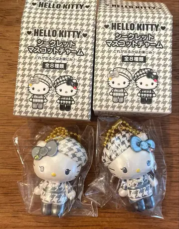 헬로키티 흑백 걸리시 시크릿 마스코트 참 헬로미미
