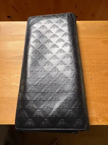 블랙 가죽 장지갑 카드 슬롯 8개 ARMANI