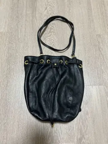 MAX&Co. 블랙 가죽 숄더백