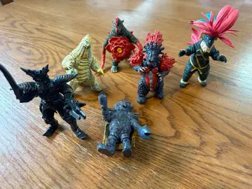 레드킹 아스트로몬스 벨로크론 피규어 골동품 울트라맨