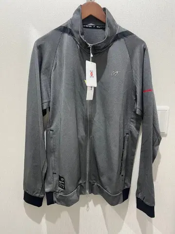 MASTER BUNNY EDITION 자켓 사이즈 5