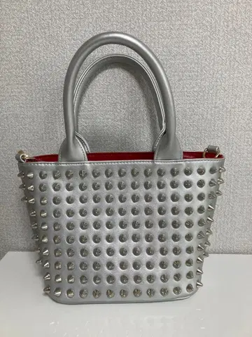 스터드 장식 실버 토트백