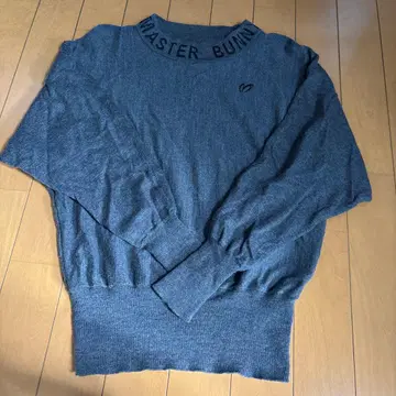 MASTER BUNNY 그레이 스웨터