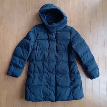 네이비 후드 부착 퀼팅 롱 코트