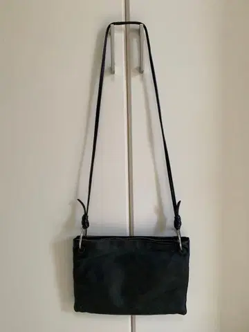 UNITED ARROWS 블랙 숄더백