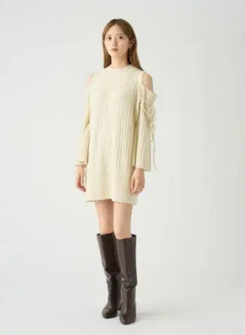 snidel 오픈 숄더 니트 원피스