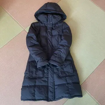 블랙 후드 부착 롱 다운 자켓