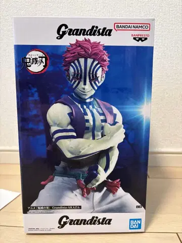 Grandista 아카자 피규어