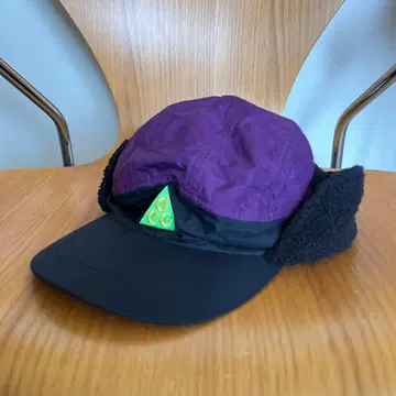 나이키 ACG 보라색 블랙 귀도리 포함 캡 나이키 00년대 프리 사이즈