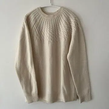 URBAN RESEARCH DOORS 아이보리 케이블 니트 스웨터