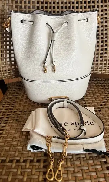 Kate Spade 버킷 백
