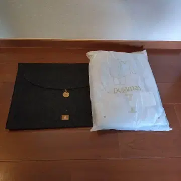 에미레이트 항공 퍼스트 클래스 남성용 파자마 (L 사이즈), 파우치 포함