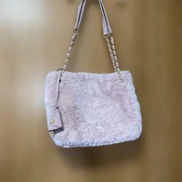 사만다 타바사 핑크 퍼 숄더백