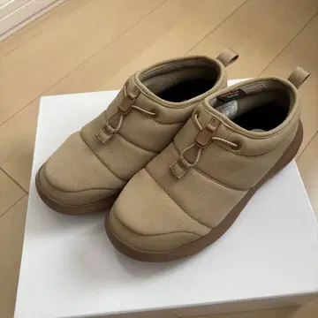 THE NORTH FACE 베이지 슬립온