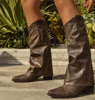 다크 브라운 롱 부츠
