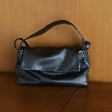 LA PEAU DE GEM double shoulder smooth