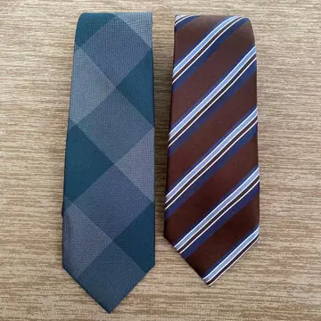 넥타이 세트 체크 무늬와 스트라이프