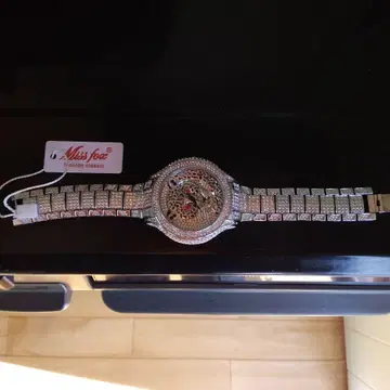 Miss Fox 스켈레톤 손목시계