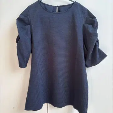 네이비 퍼프 슬리브 오부 소매 상의