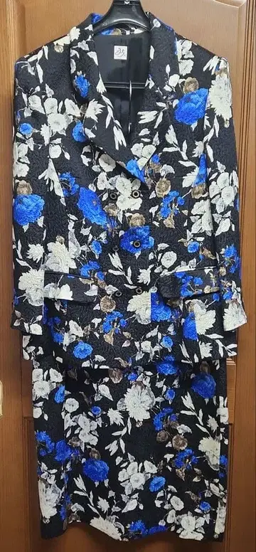 80년대 퍼프 직물 꽃무늬 셋업